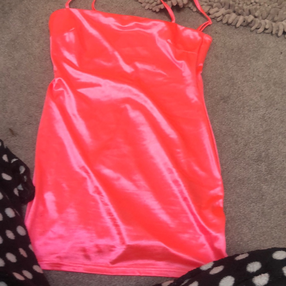 I only wore once it fits curves very well